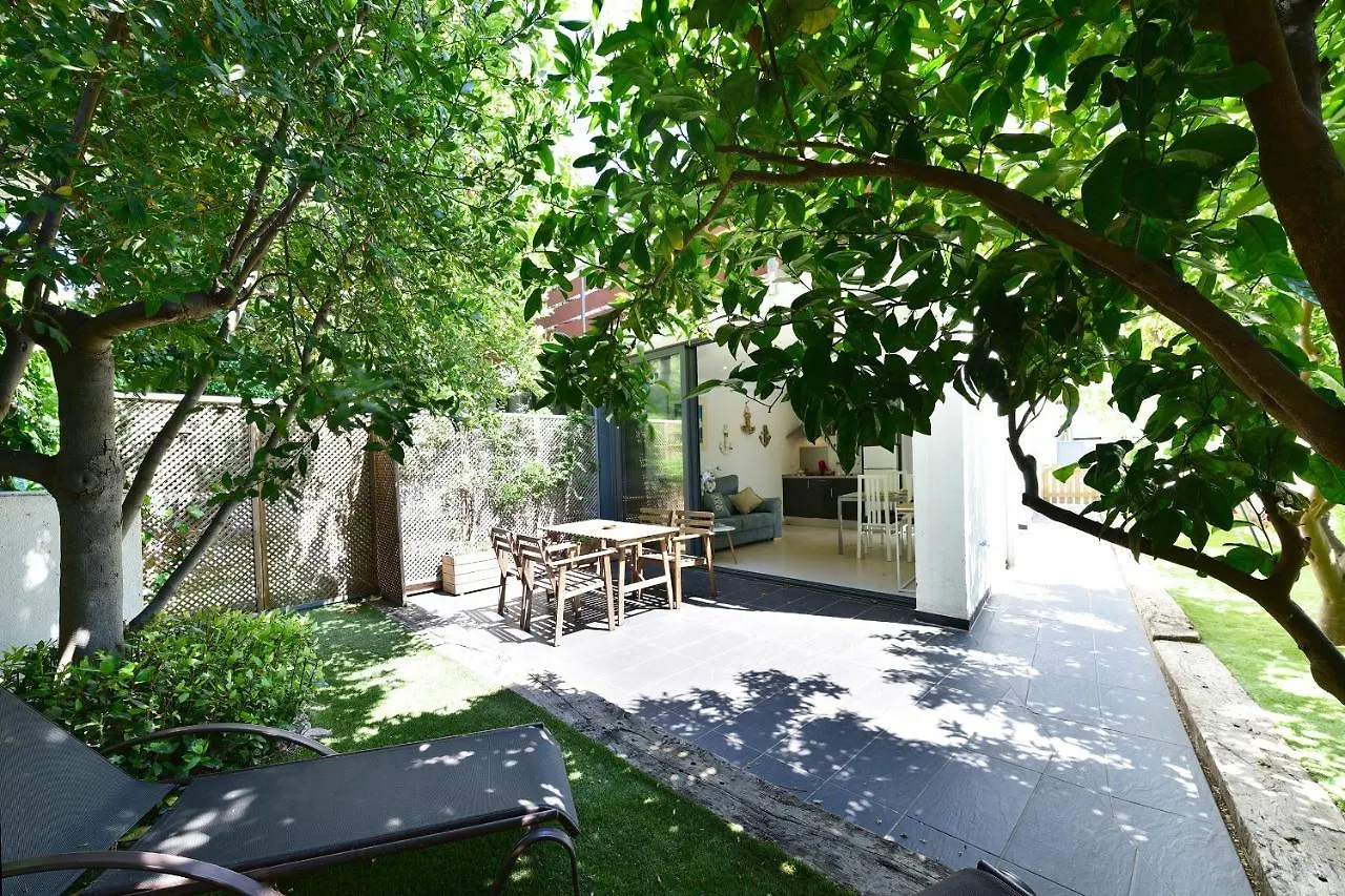 Apartamento Luminoso En El Centro De カダケス アパート